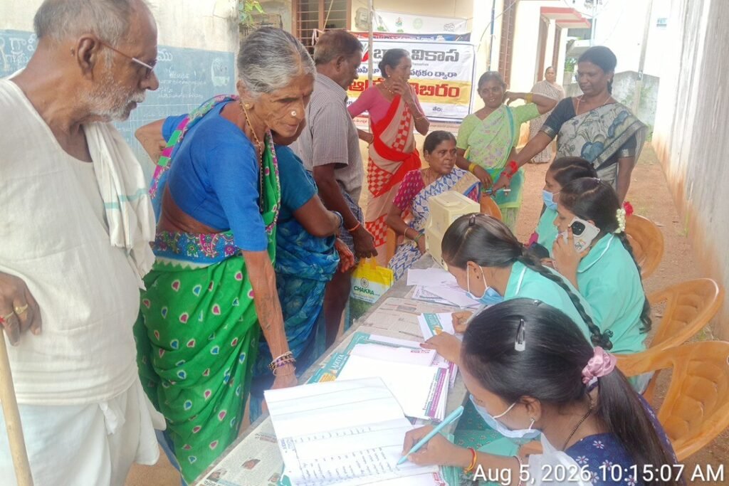 మడిపల్లి గ్రామంలోబాలవికాస స్వచ్ఛంద సంస్థ ఆధ్వర్యంలో ఉచిత వైద్య శిబిరం<br>