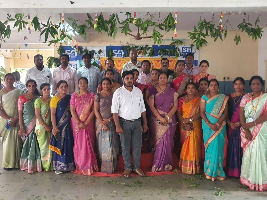 ఎస్సార్ ప్రైమ్ స్కూల్లో ఘనంగా బోనాల వేడుకలు