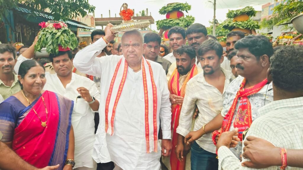 సల్లగా చూడు మైసమ్మ తల్లి.. ఘనంగా మైలారంలో బోనాల జాతర