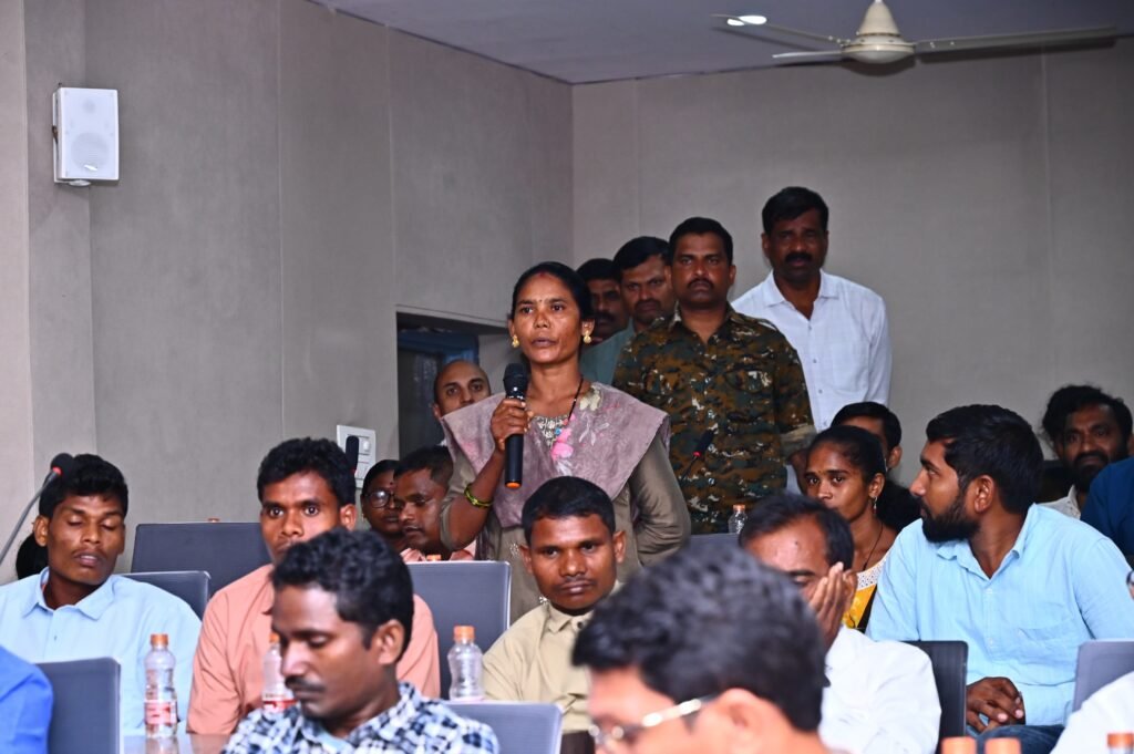 40 ఏళ్ల అండర్‌గ్రౌండ్ జీవితానికి స్వస్తి – కాకర్ల సమత లొంగుబాటు.