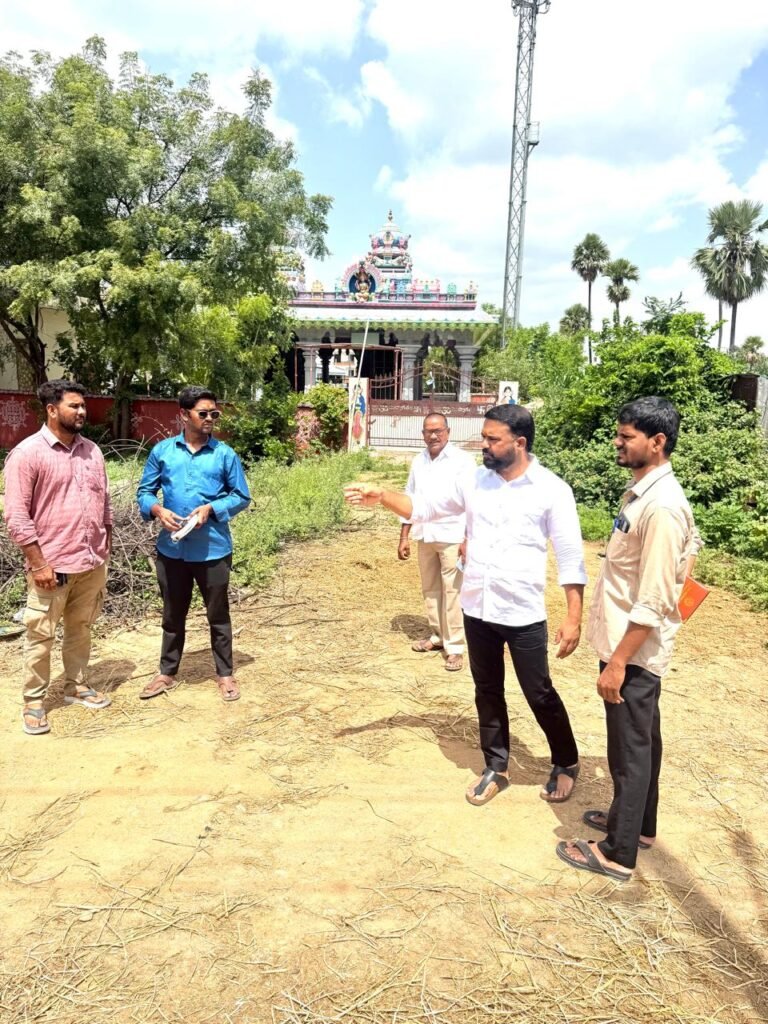 సొంత ఖర్చులతో బోనాల ఏర్పాట్లు.. సింగిరెడ్డి శ్రీకాంత్ రెడ్డి సేవాభావం