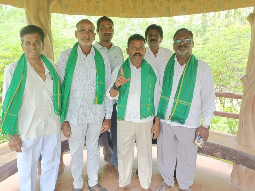 రైతులకు ప్రభుత్వం వెంటనే నష్ట పరిహారం ఇవ్వాలి