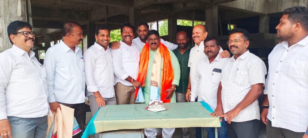 ఘనంగా కాంగ్రెస్ నాయకుడు దీటి బాలరాజు జన్మదిన వేడుకలు