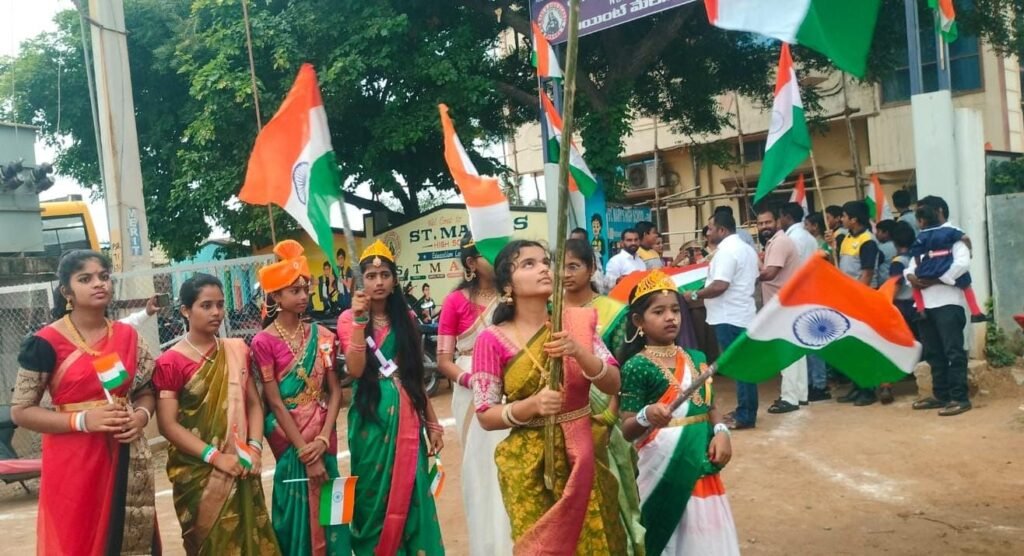 పసర సెయింట్ మేరీస్ దేశభక్తి చరిత్ర సృష్టించింది