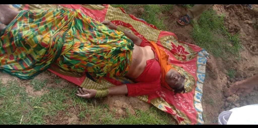 చెరువులో దూకి మహిళ ఆత్మహత్య