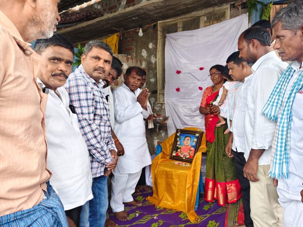 అధైర్య పడవద్దు ప్రభుత్వం అండగా ఉంది