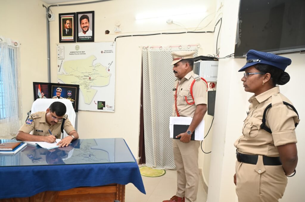 పస్రా పోలీస్ స్టేషన్‌లో జిల్లా ఎస్పీ వార్షిక తనిఖీ