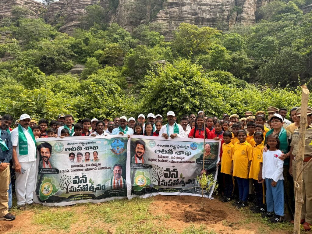 వనమహోత్సవ కార్యక్రమంలో పాల్గొన్న ఎమ్మెల్యే జీఎస్సార్….