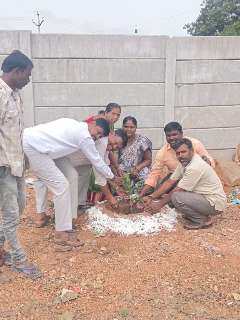 తాళ్లపల్లి లో ఘనంగా వన మహోత్సవం