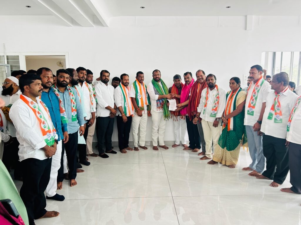 యమనంపేట కాంగ్రెస్ పార్టీ అధ్యక్షుడిగా పోలగొని సహదేవ్ గౌడ్‌కు నియామక పత్రం