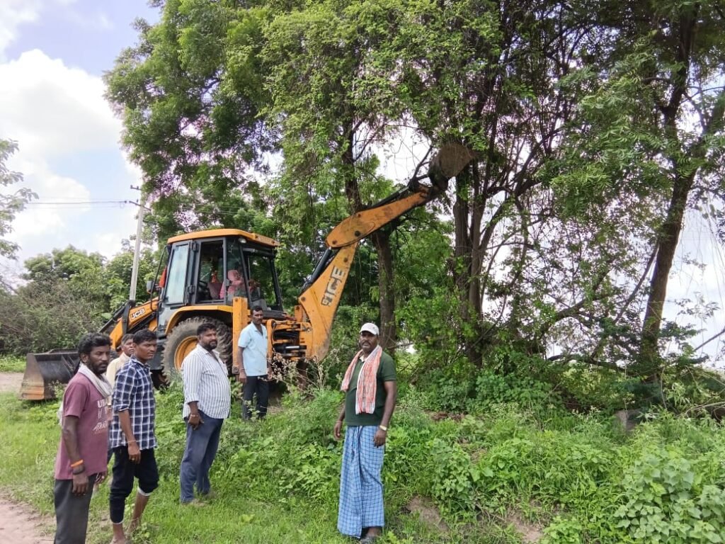 కౌకొండ లో పోచమ్మ తల్లి గుడి మాన్యం భూమి వివాదం