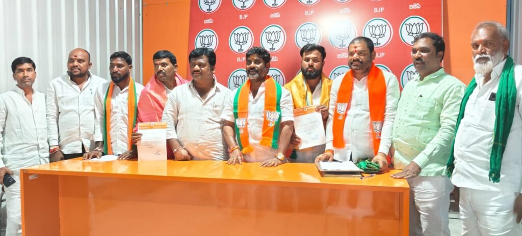 గిరిజన మోర్చా బలోపేతానికి కృషి చేయాలి