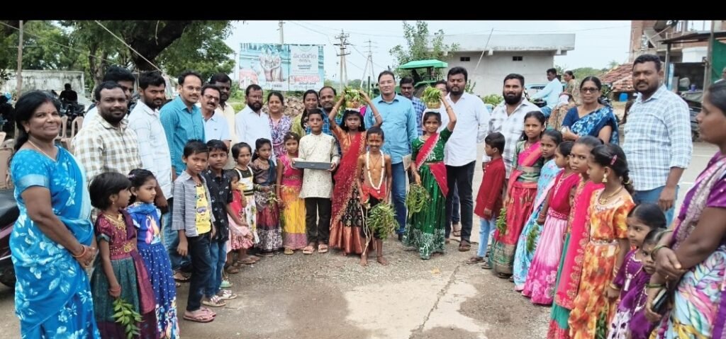 వీరాపూర్ గ్రామ ప్రభుత్వ పాఠశాలలో ఘనంగా పోచమ్మ బోనాల వేడుకలు