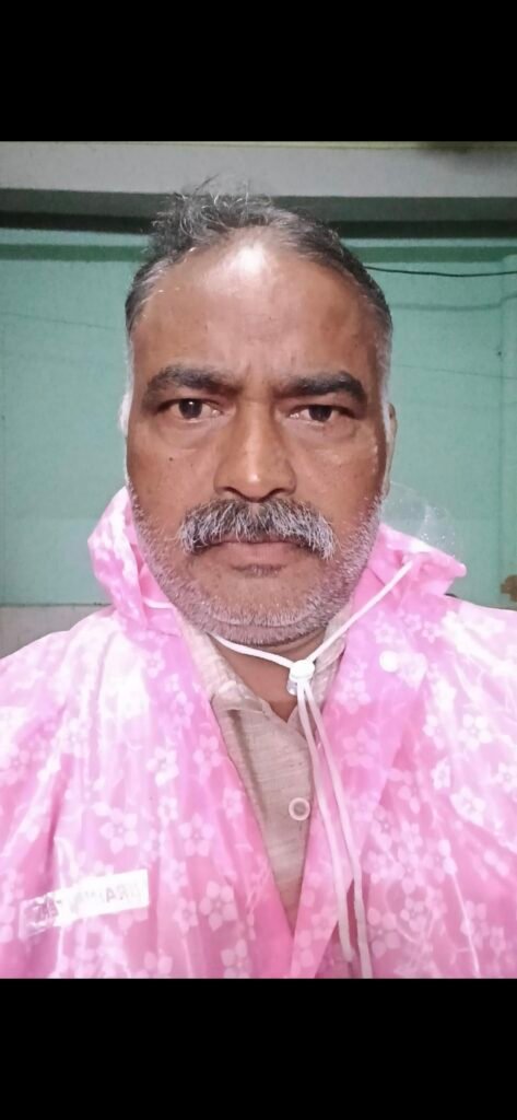విద్యుత్ అధికారుల నిర్లక్ష్యానికి యువకుడి బలి