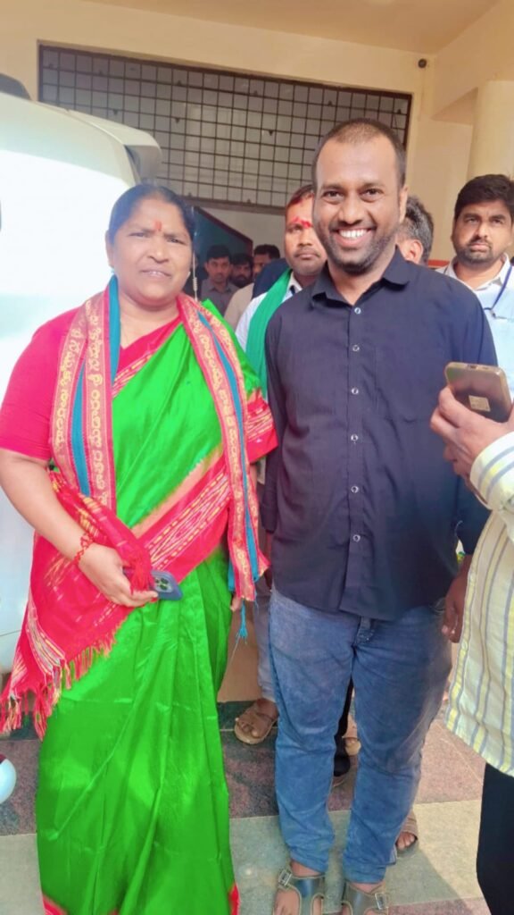 పోరాటమే ఊపిరిగ  సేవనే మార్గంగా సీతక్క ఒక స్ఫూర్తి శిఖరం