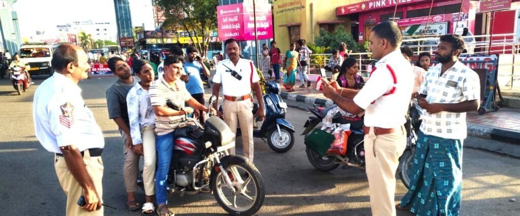 మద్యం సేవించి వాహనం నడిపితే కఠిన చర్యలు తప్పవు<br>