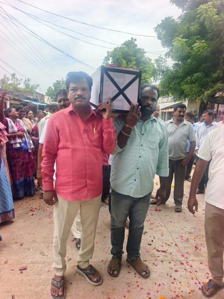 దళిత నాయకుడు బొట్ల స్వామికి ఘన నివాళి ఆలిండియా అంబేద్కర్ యువజన సంఘం నాయకుల సంతాపం