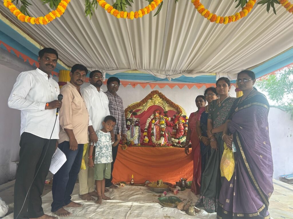 మలకతువ శ్రీ అభయాంజనేయ స్వామి ఆలయంలో ఘనంగా ధ్వజస్తంభ ప్రతిష్ఠాపన మహోత్సవం: పాల్గొన్న బద్వేల్ ఛైర్పర్సన్ నారిశెట్టి సుప్రజ