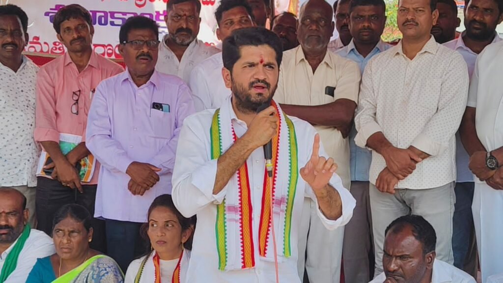 స్పీకర్ పై అనుచిత వ్యాఖ్యలు చేసిన బిఆర్ఎస్ ఎమ్మెల్సీ పై చర్యలు తీసుకోవాలి… వోడితల ప్రణవ్