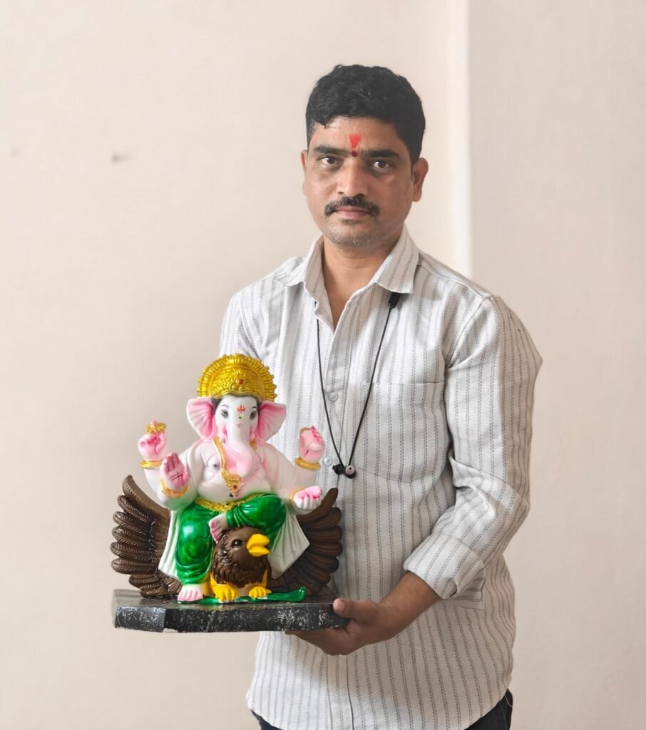 వినాయకుడు విగ్రహాలు అమ్మబడును వినాయకుడి విగ్రహాల కొనుగోలు కోసం ఆసక్తి ఉన్నవారు సంప్రదించవచ్చు బాలాజీ 9885940101