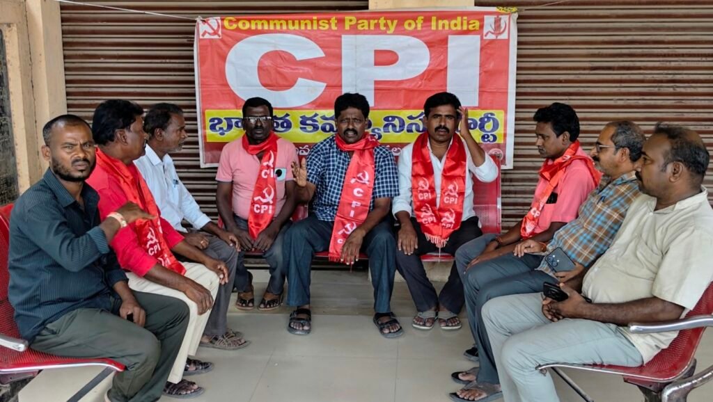 పెన్షన్ దారులకు గడువు పెంచాలి సిపిఐ ఏరియా కార్యదర్శి పిడుగు మస్తాన్ డిమాండ్ 