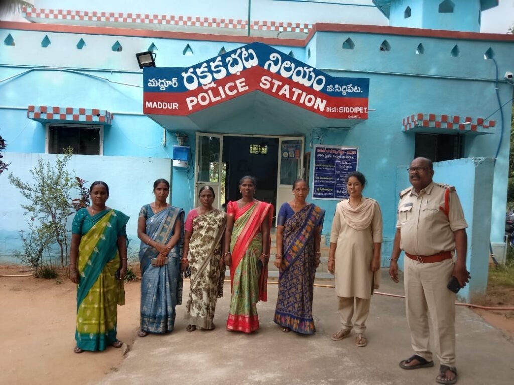 ఆశా కార్యకర్తలను ముందస్తు అరెస్టు చేసిన మద్దూరు పోలీసులు