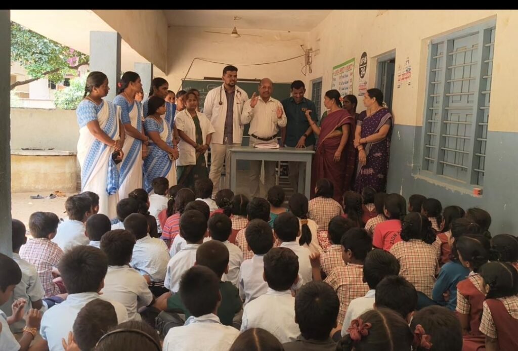 ప్రభుత్వ పాఠశాలలో డీపీటీ, టీడీ టీకాలపై అవగాహన