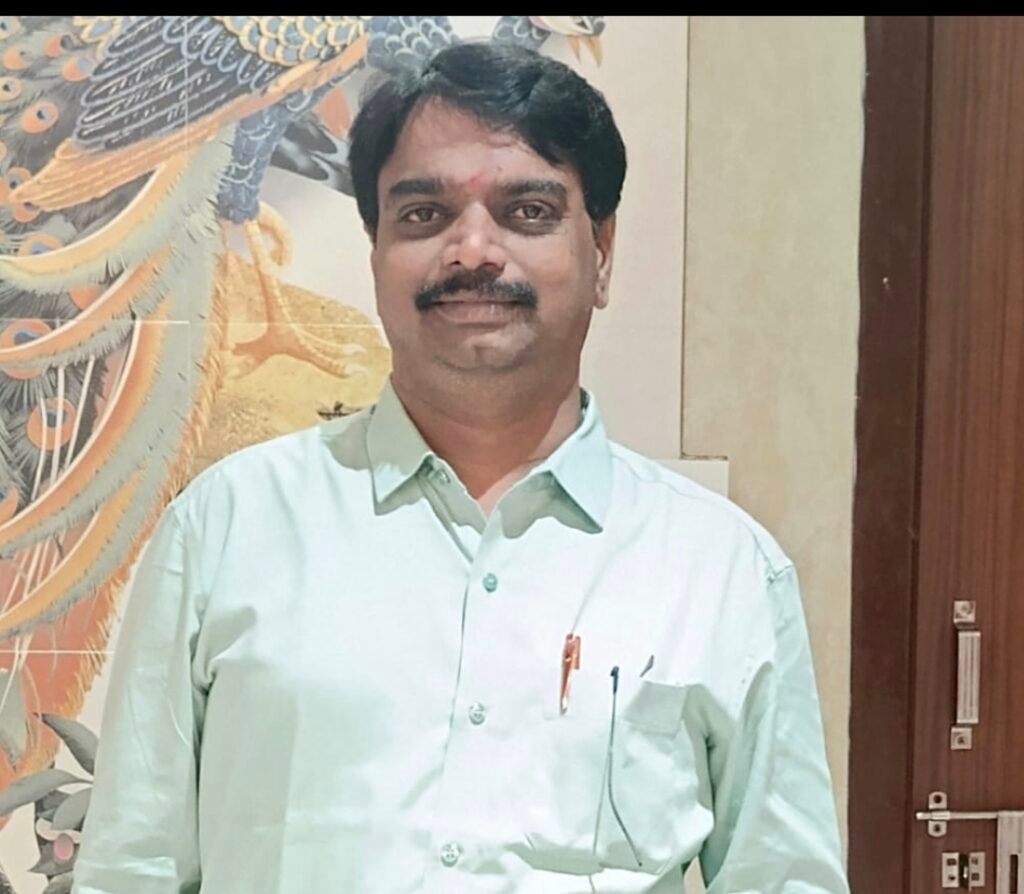 దూలిమిట్ట మండల ప్రధానోపాధ్యాయుల సంఘం అధ్యక్షులుగా శ్రీనివాస్ రెడ్డి