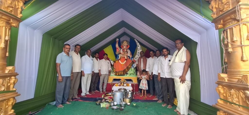 శివాజీ నగర్‌ లో విగ్రహ ప్రతిష్ఠాపన పూజా కార్యక్రమాలు
