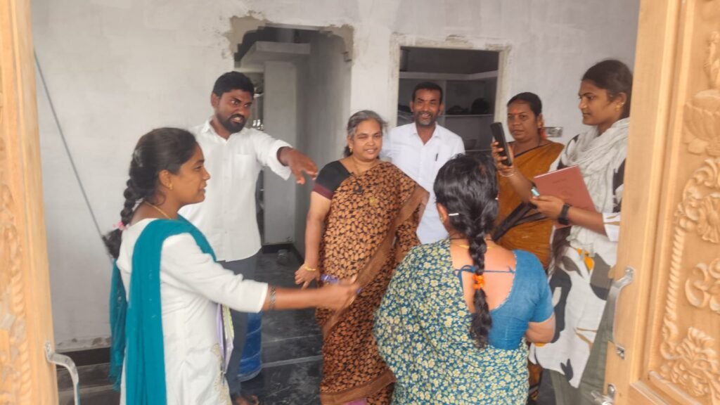 *ఇందిరమ్మ ఇళ్లపై అర్హుల  ఎదురుచూపులు*