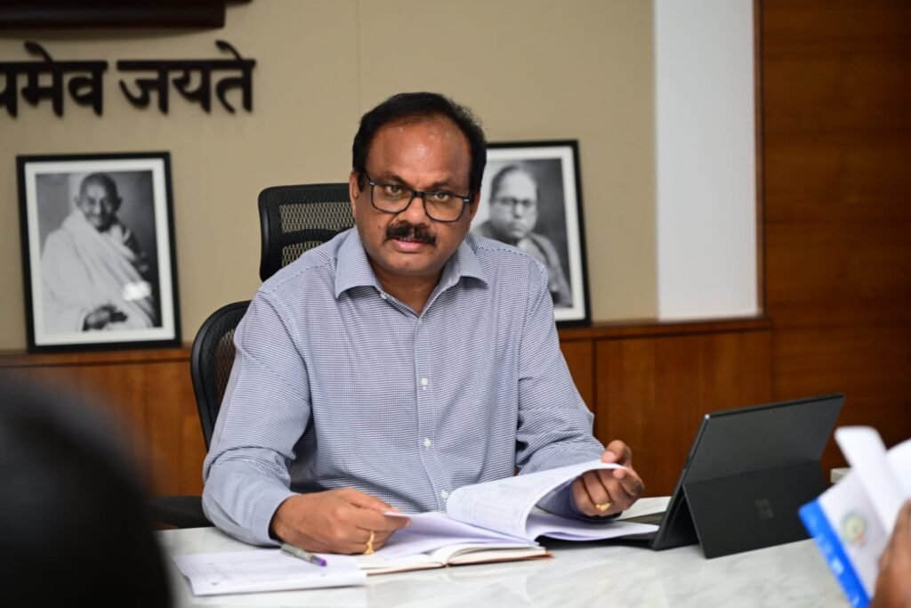 హోటళ్లు, రెస్టారెంట్లలో తప్పనిసరి సర్వీస్ ఛార్జీ వసూలు చేయరాదు.జిల్లా కలెక్టర్ డా. శ్రీధర్ చెరుకూరి