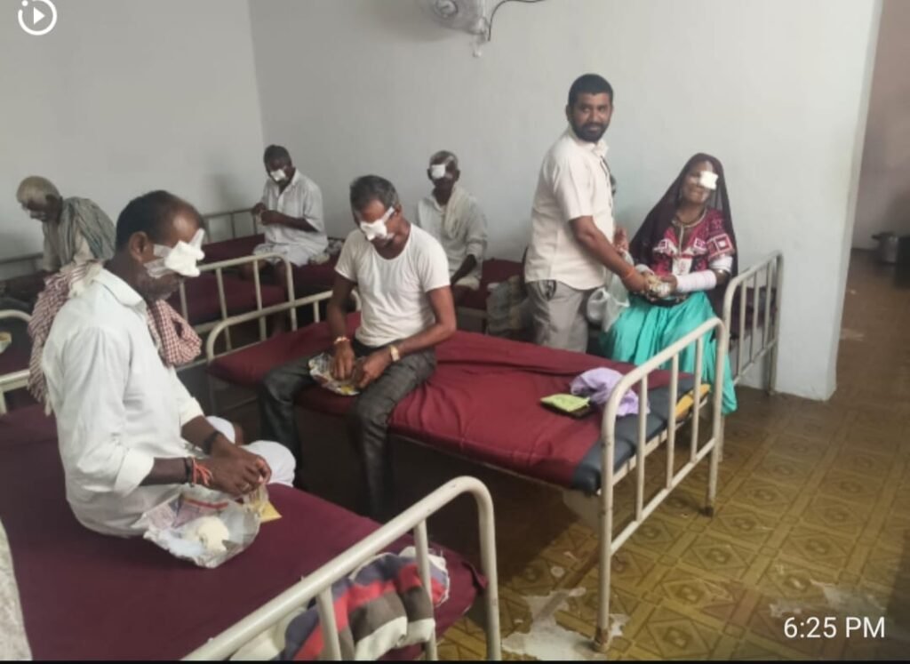 ఎలుక చెట్టు తండాలో ఉచిత కంటి వైద్య శిబిరం