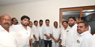 ఎండపల్లి మండల బిఆర్ఎస్ మాజీ అధ్యక్షుడి కుటుంబానికి రూ.10 లక్షల ఆర్థిక సాయం ప్రకటించిన కేటీఆర్