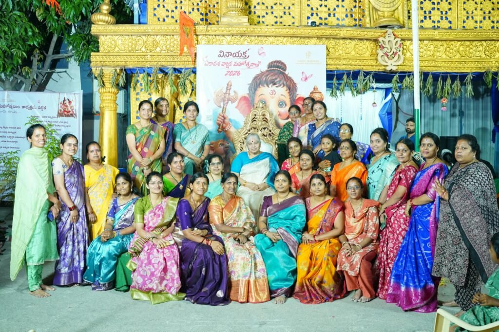 మట్టి గణపతితో.. ప్రకృతికి రక్ష