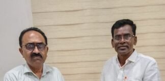లద్నూర్ ప్రభుత్వ పాఠశాలలో సోషల్ టీచర్ను నియమించాలి.