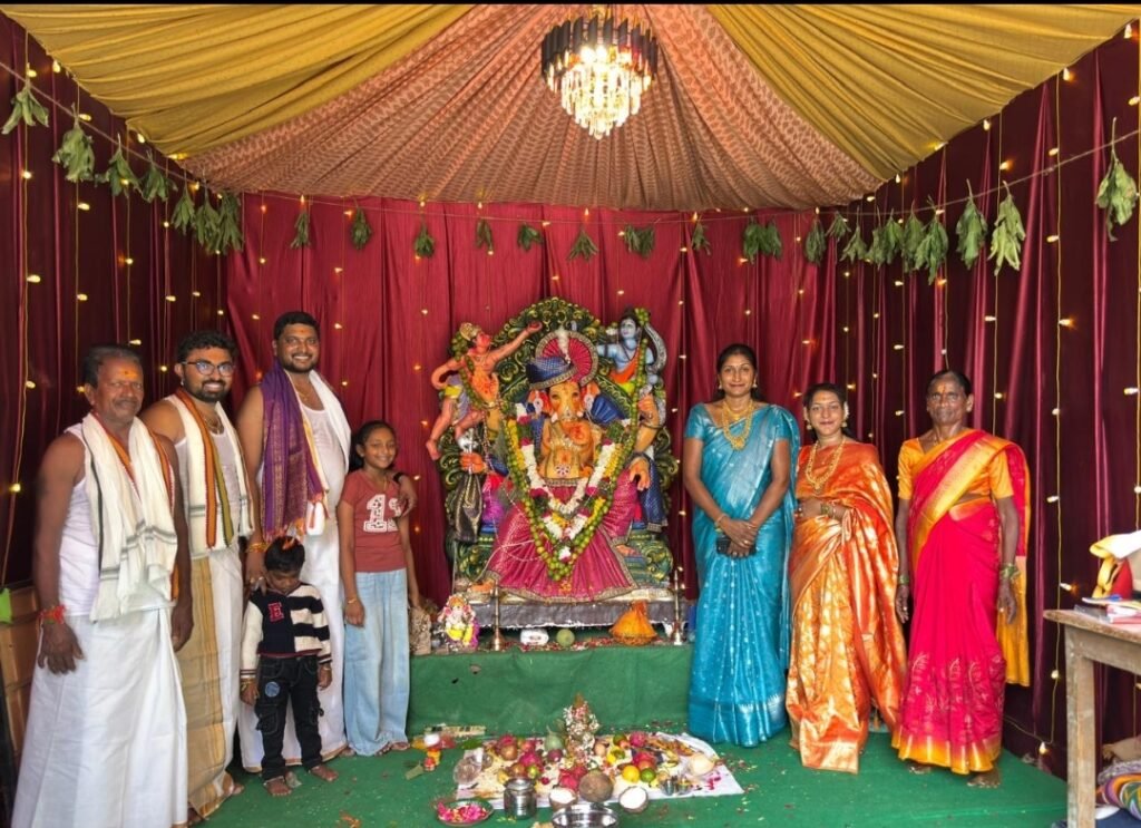 గణనాథునికి ప్రత్యేక పూజలు