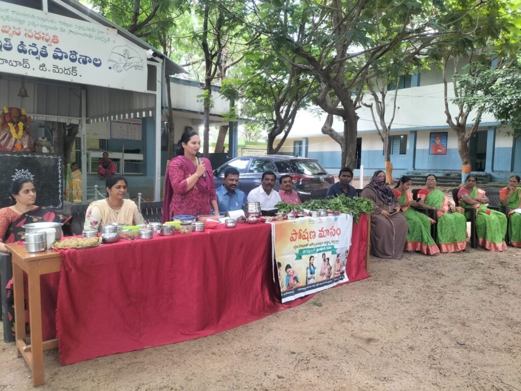 మనోహరాబాద్ జేపీహెచ్‌ఎస్‌లో ఘనంగా న్యూట్రిషన్ మేళా
