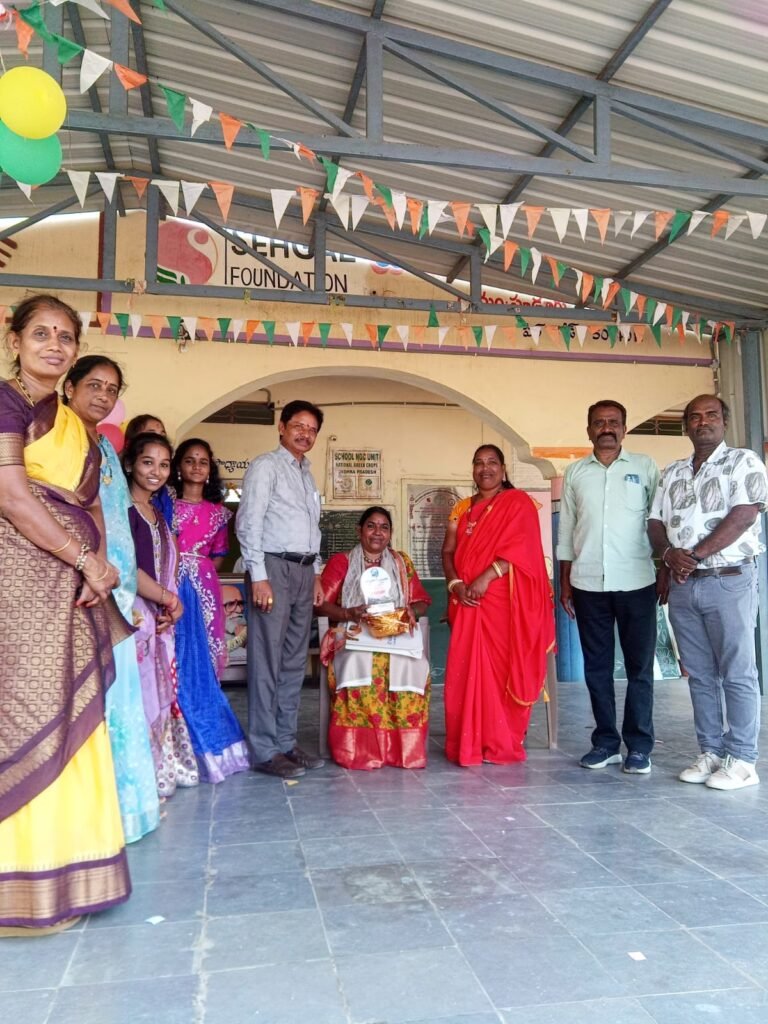 *పూడూరు జిల్లా పరిషత్ ఉన్నత పాఠశాలలో ఘనంగా తెలుగు భాషా, ఉపాధ్యాయ దినోత్సవాలు*
