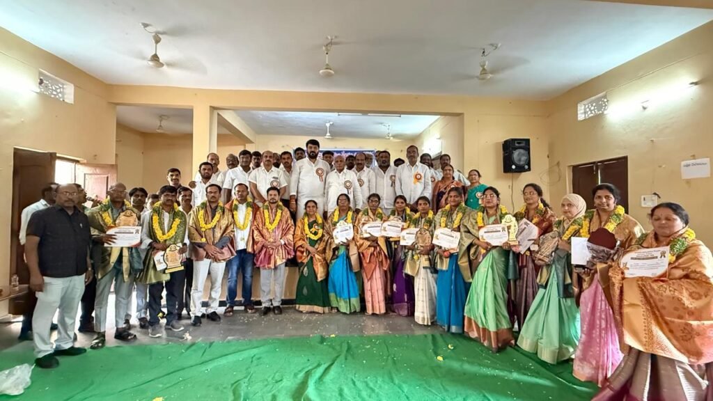 ఉత్తమ ఉపాధ్యాయులకు ఘన సన్మానం