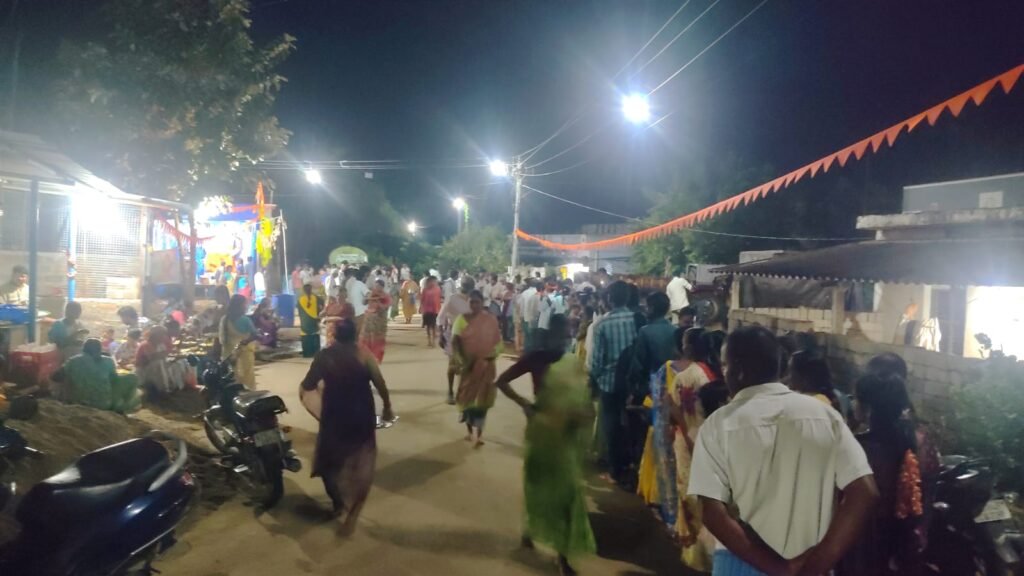 వెంకట్రాంపురంలో ఘనంగా మహా అన్నదానం
