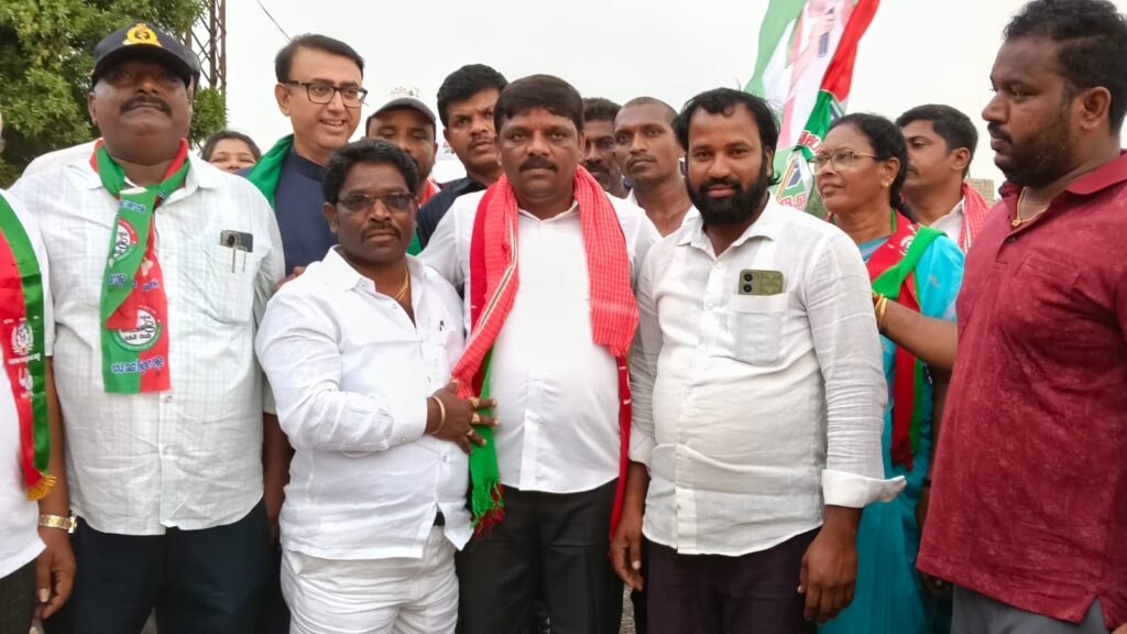 తీన్మార్ మల్లన్న పాదయాత్రకు ఘన స్వాగతం