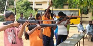 అండర్ 14 రైఫిల్ షూటింగ్ ఉమ్మడి నల్గొండ స్థాయి పోటీలలో ప్రథమ స్థానం సాధించిన ఎస్సార్ ప్రైమ్ స్కూల్ విద్యార్థిని మఫాజ్