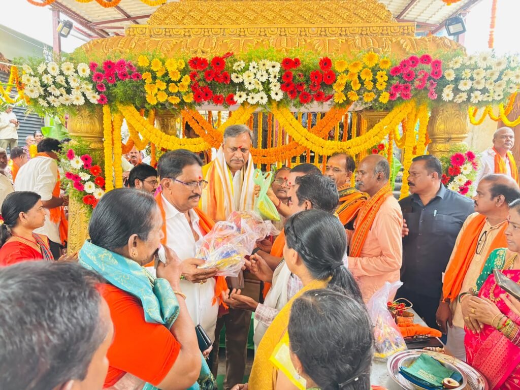 విఘ్నేశ్వరుడి ఆశీస్సులతో జనగామ ప్రజలు సుఖసంతోషాలతో ఉండాలి