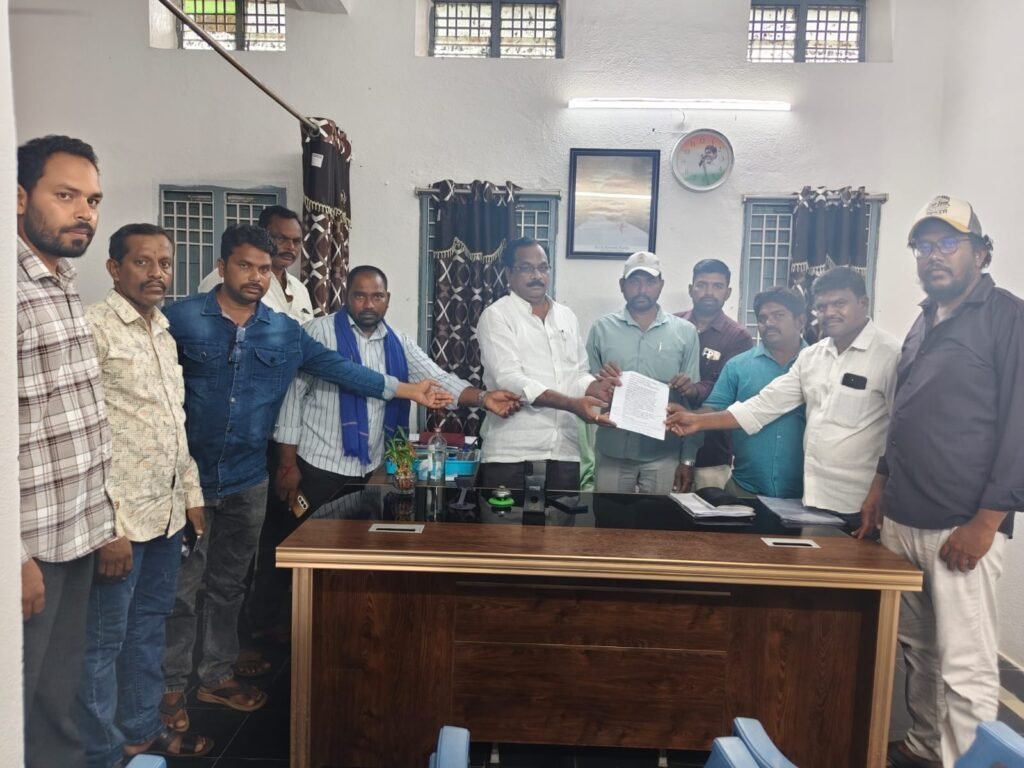 దళిత బంధు పెండింగ్ నిధులను తక్షణమే విడుదల చేయాలి