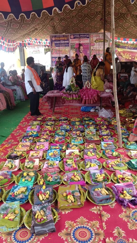 దాన ధర్మ చారిటబుల్ ట్రస్ట్ ఆధ్వర్యంలో గర్భిణీ స్త్రీలకు శ్రీమంత వేడుక