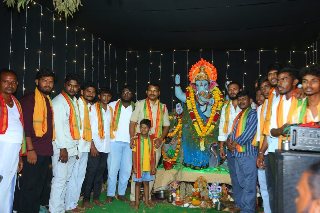 బీం యూత్ అసోసియేషన్ ఆధ్వర్యంలో ఘనంగా మహా అన్నదానం