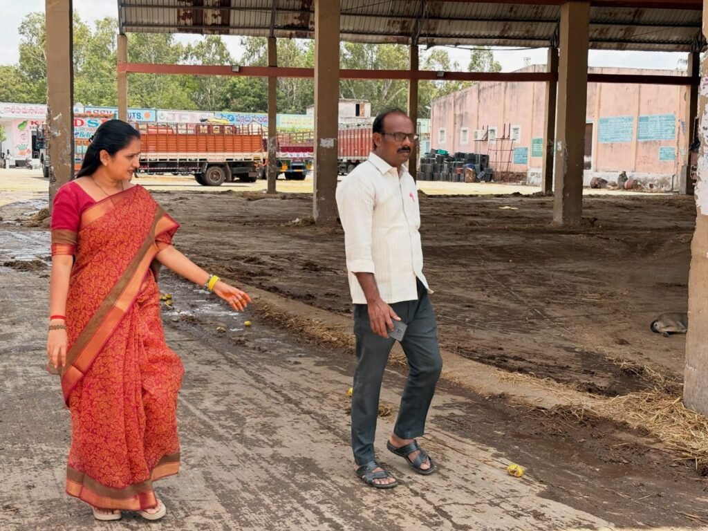 వాటర్ ప్లాంట్ పనులను పరిశీలించిన బల్లా పల్లవి