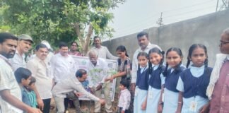దాచారంలో అమ్మ పేరిట మొక్క నాటి ‘మాకే నామ్ ఎక్ పేడ్’ కార్యక్రమం