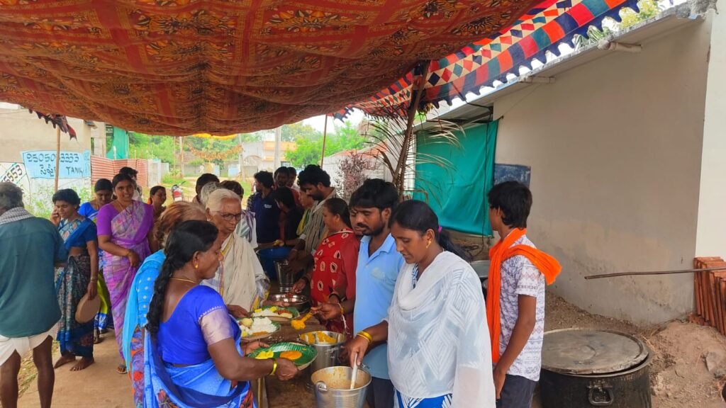 అక్షిర జన్మదిన వేడుకల సందర్భంగా మహా అన్నదానం