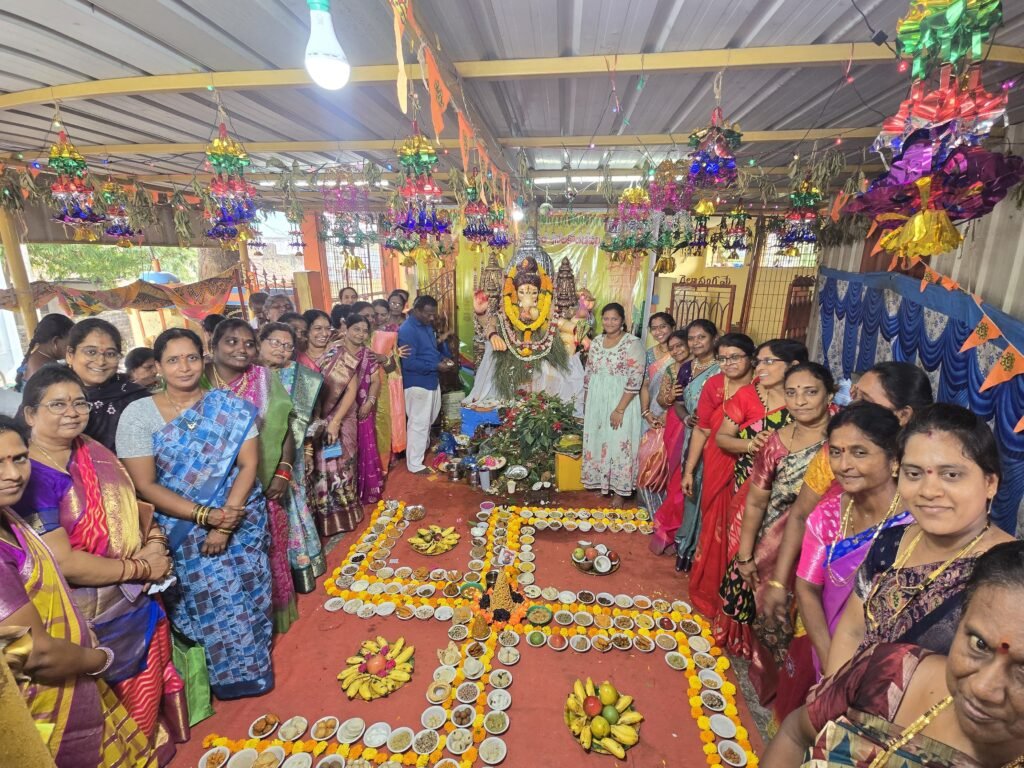 నేలకొండపల్లి శ్రీ కోనేరు ఆంజనేయ స్వామి దేవాలయంలో ప్రత్యేక పూజలు
